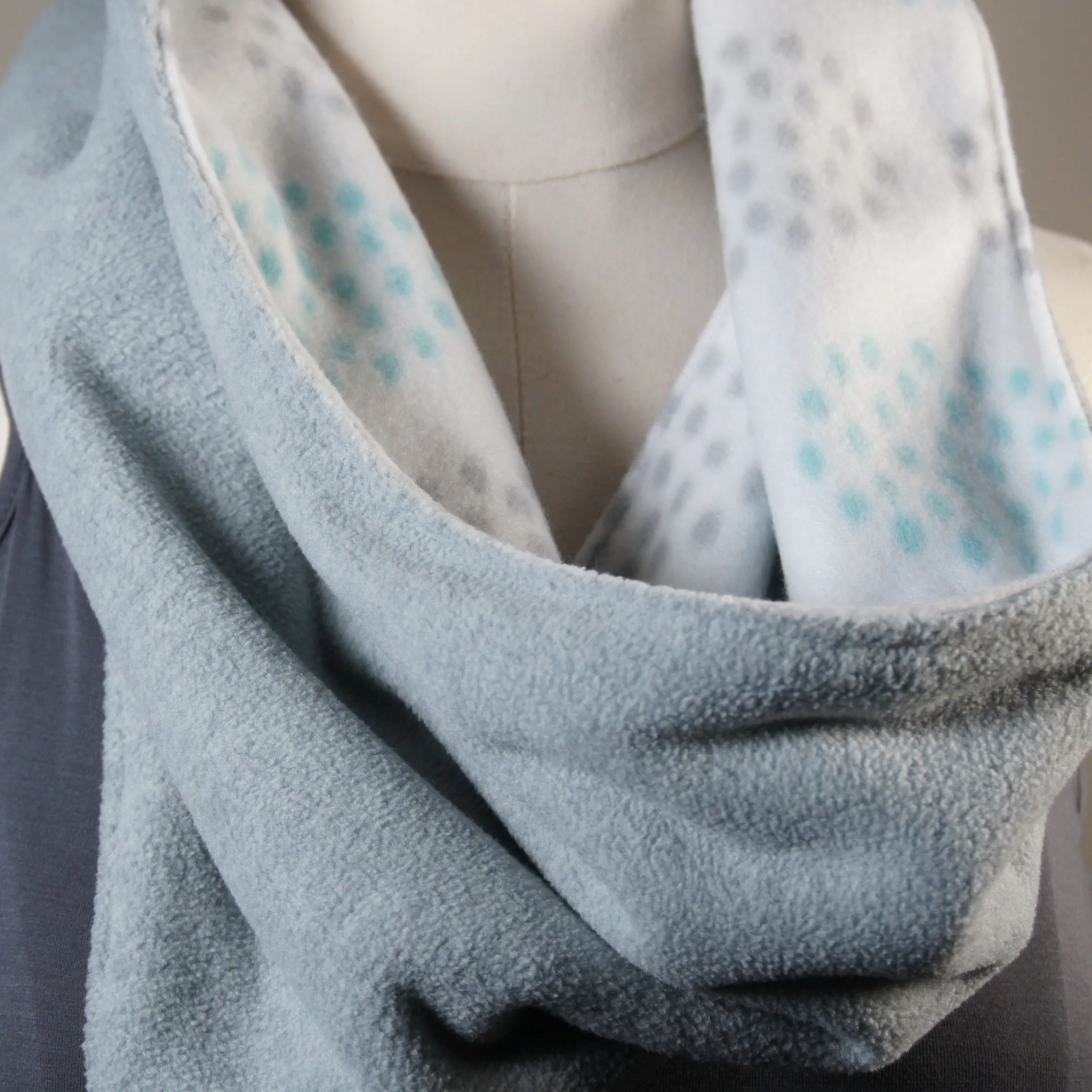 Accessories - Scarves - Cowl - Geometric