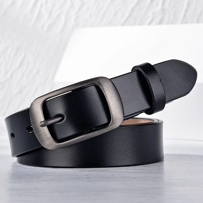 Fashionable Vintage Leather Women's Belt with Ornate Buckle