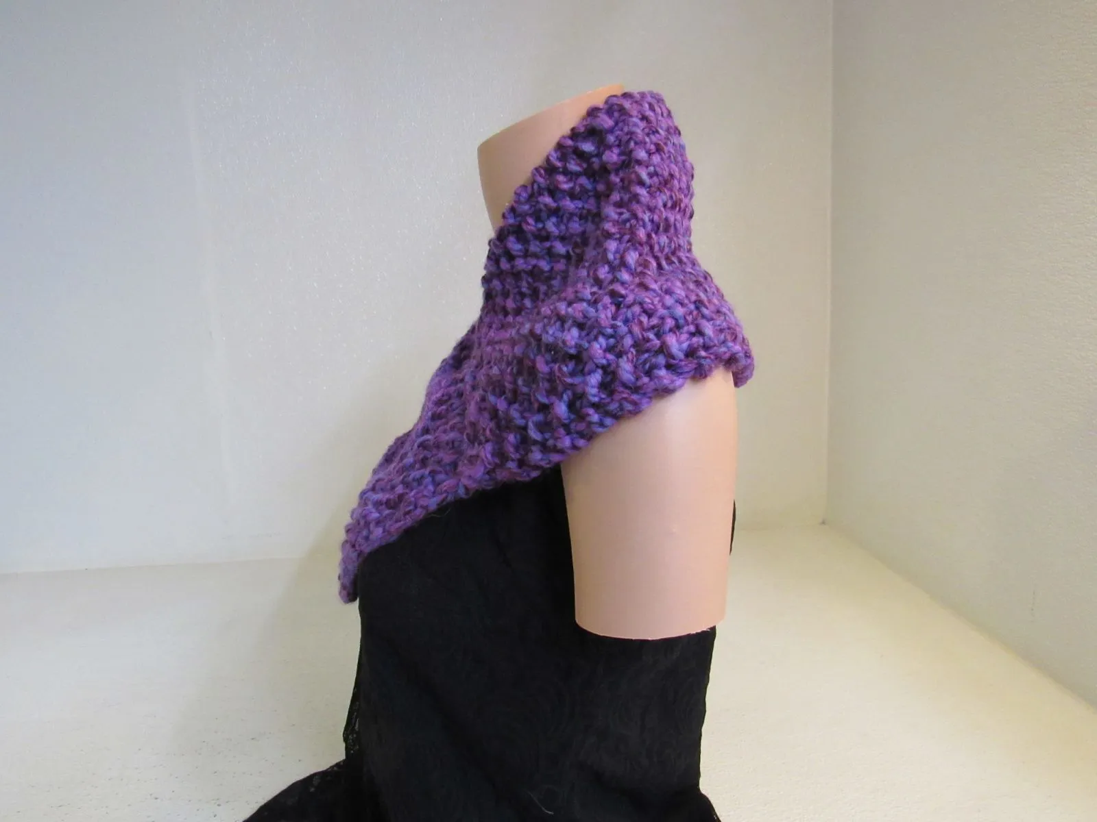 Handcrafted Owl Cowl Blue Purple Textured 100% Merino Female Adult -- New