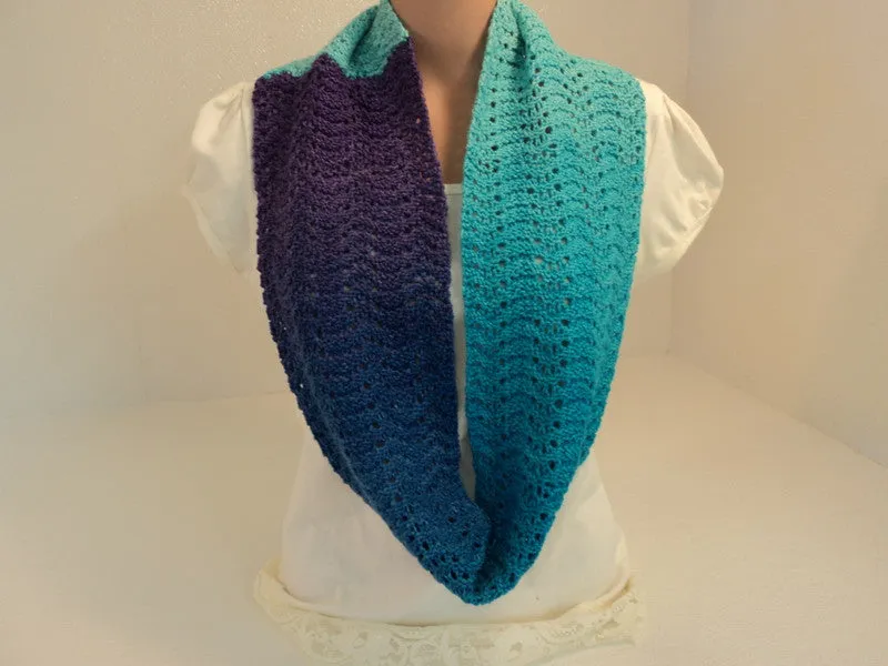 Handcrafted Wrap Cowl Teal Blue Purple Lace Ombre 100% Wool Female Adult -- New No Tags