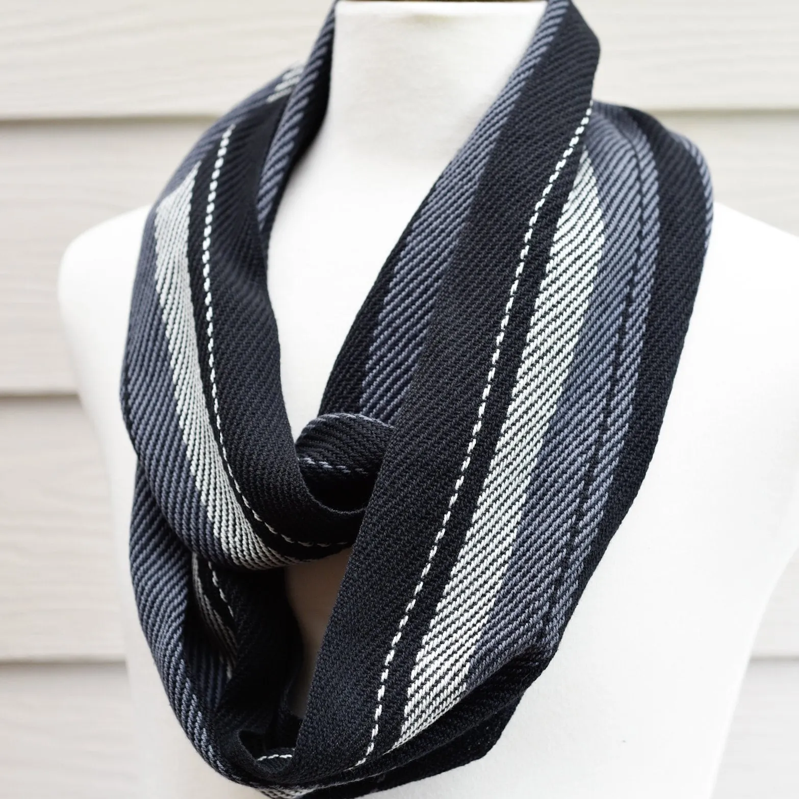 Handwoven Scarf - Dapper - Grey   Black