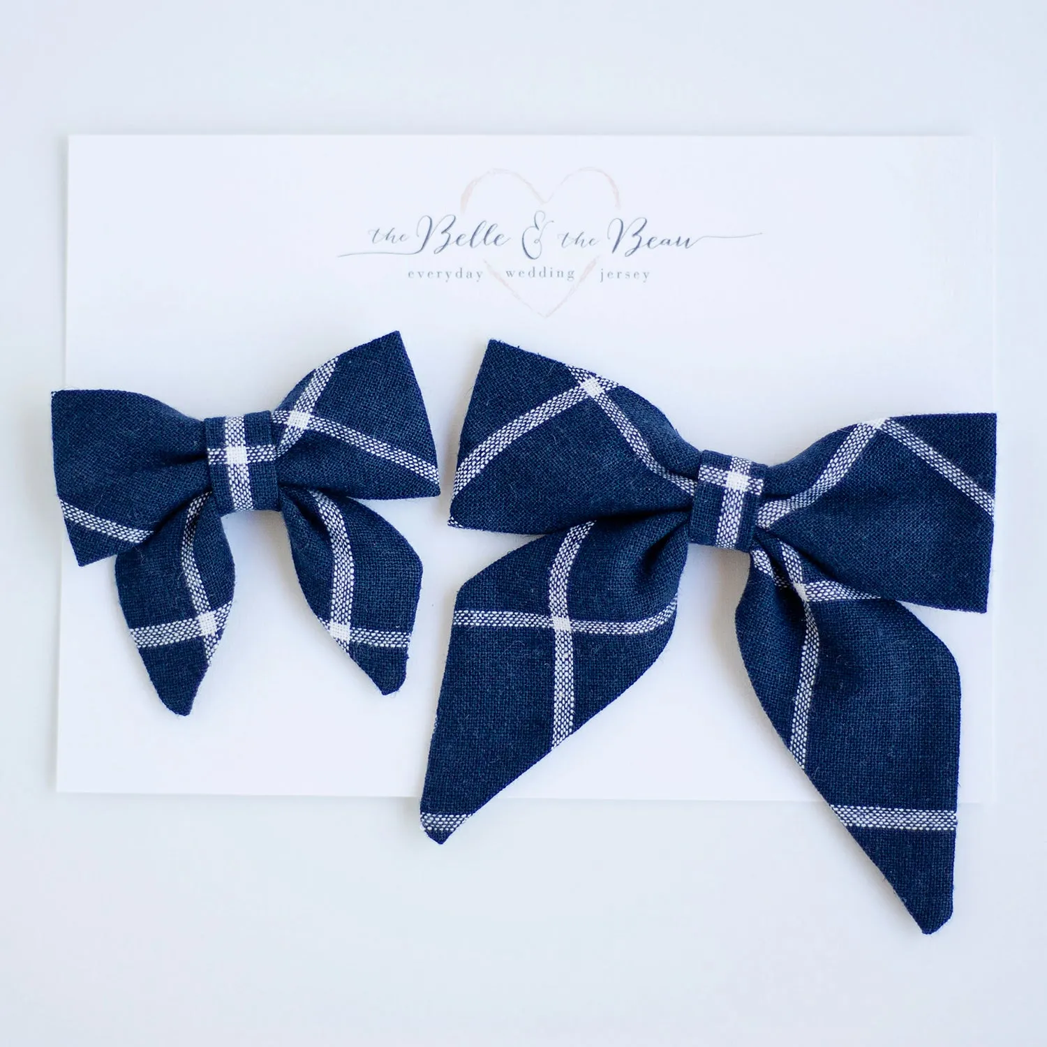 Men's Pre-Tied Bow Tie / Navy Linen Window Pane