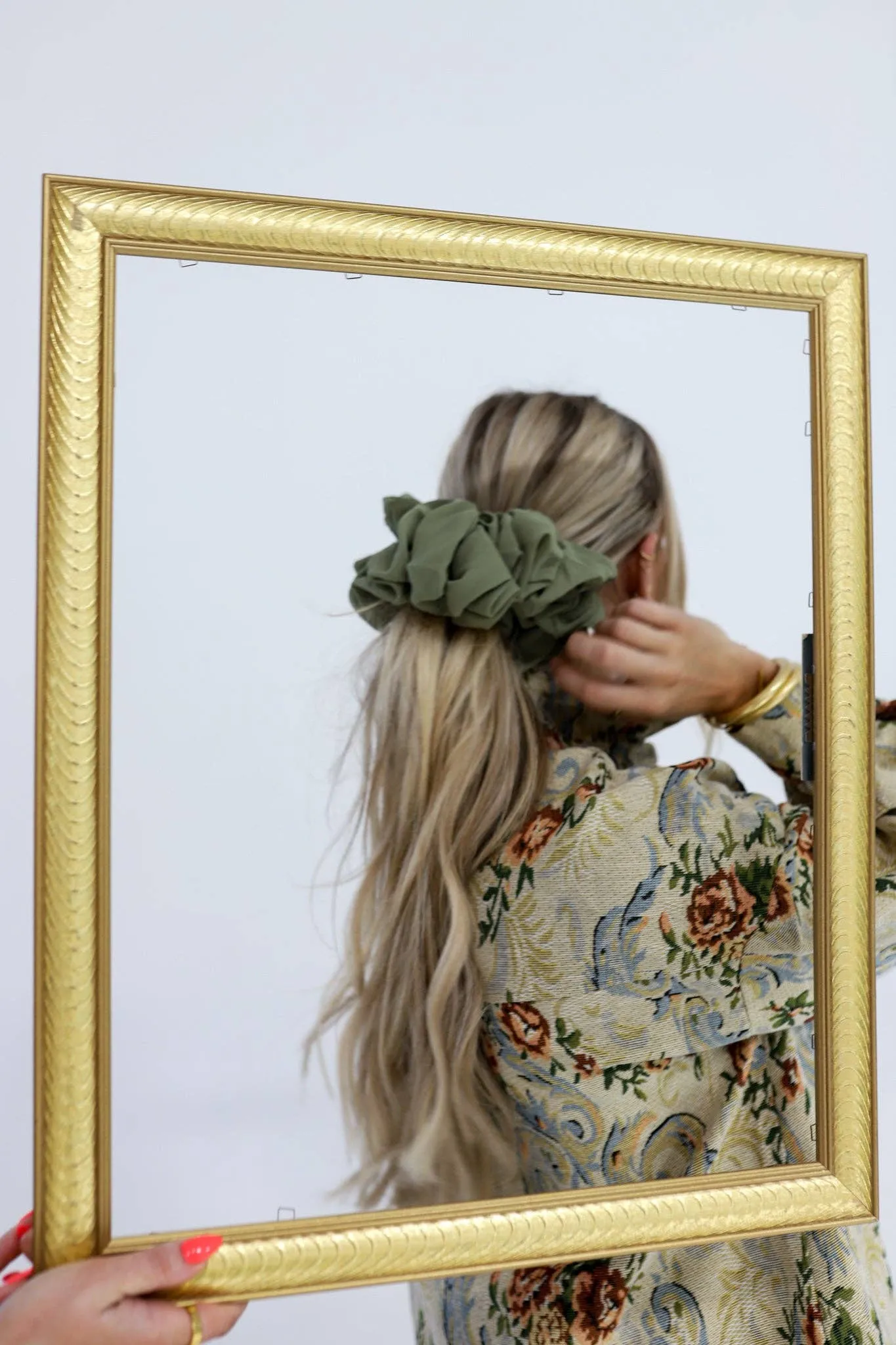 OLIVE GREEN JUMBO SCRUNCHIE